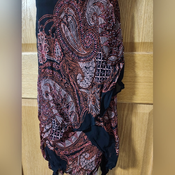 Semi formal dress - Picture 4 of 9